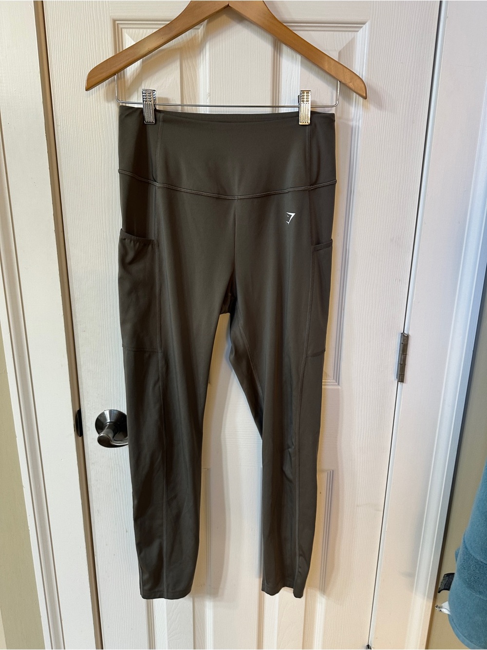 Gymshark leggings Women’s Sporty Athleisure Gym Large Pockets